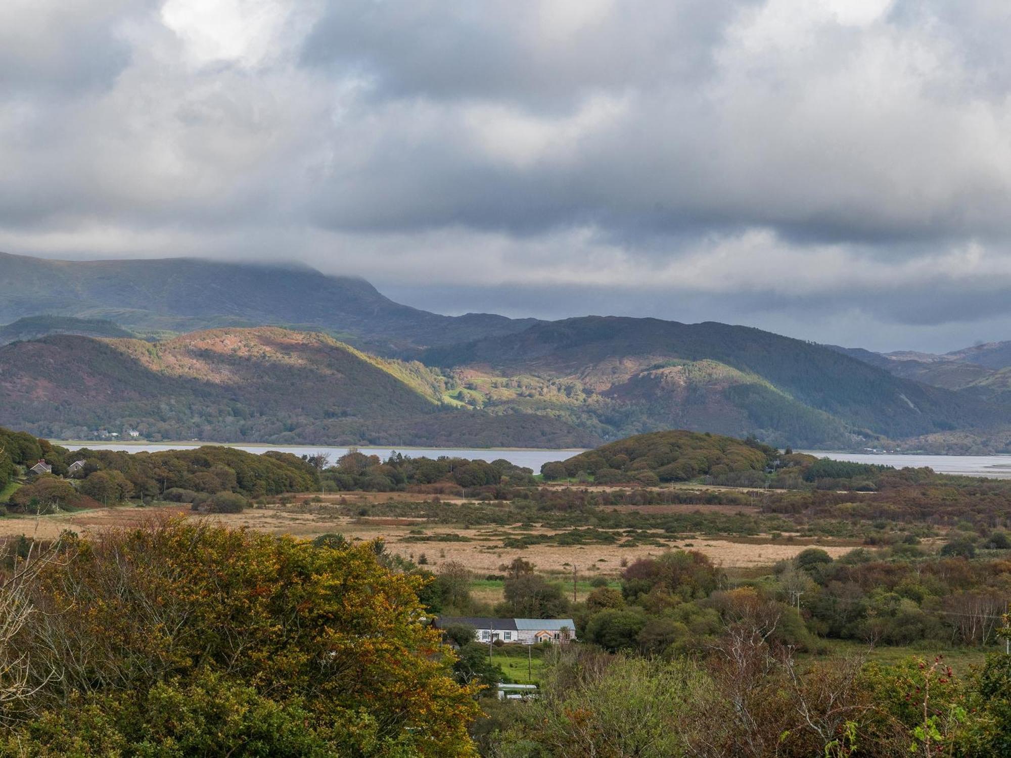 Villa Treetops Fairbourne Exterior foto